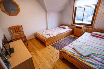 Фото номера Семейный номер Комплексы для отдыха с коттеджами/бунгало Reiu Holiday Centre г. Paikuse 3